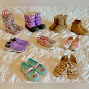 Toddler girls size 8/9T shoe lot , 9 pairs in GOOD used condition.